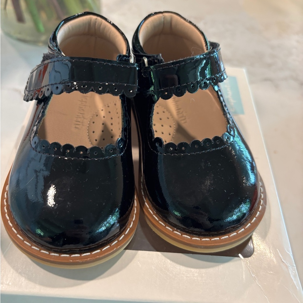 Elephantito Black Mary Jane Dress Shoes with Scalloped Strap